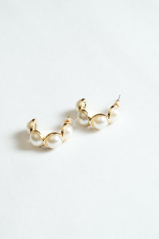 Everyday Gold Pearl Studs